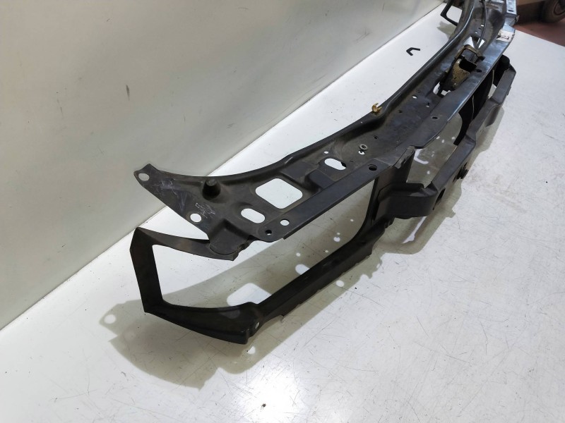 Recambio de panel frontal para volkswagen passat berlina (312) 2.0 referencia OEM IAM    Recambio de panel frontal para volkswagen passat berlina (312) 2.0 referencia OEM IAM