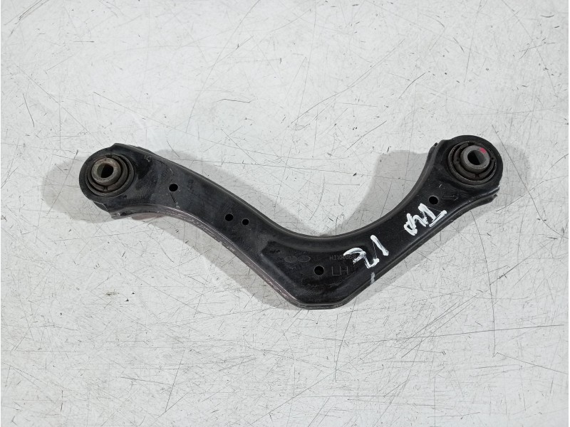 Recambio de brazo suspension superior trasero izquierdo para kia ceed business referencia OEM IAM 55100G4AA0  