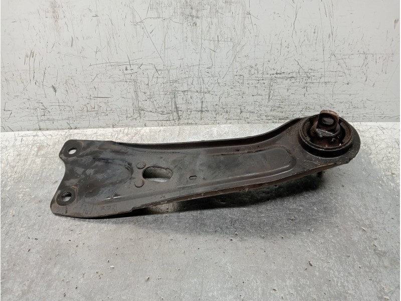 Recambio de brazo suspension inferior trasero derecho para kia ceed business referencia OEM IAM 55280G4AA0  