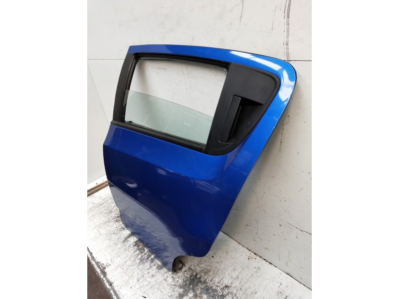 Recambio de puerta trasera izquierda para chevrolet aveo berlina hatchback lt referencia OEM IAM   5P