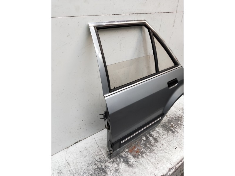 Recambio de puerta trasera izquierda para ford orion gl referencia OEM IAM   4P
