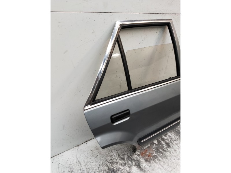 Recambio de puerta trasera derecha para ford orion gl referencia OEM IAM   4P