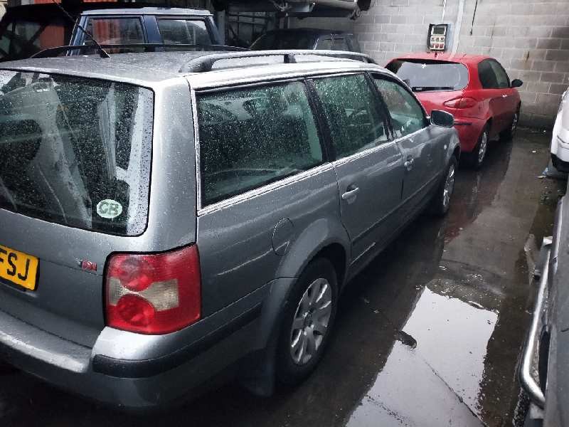 volkswagen passat variant (3b6) del año 2001