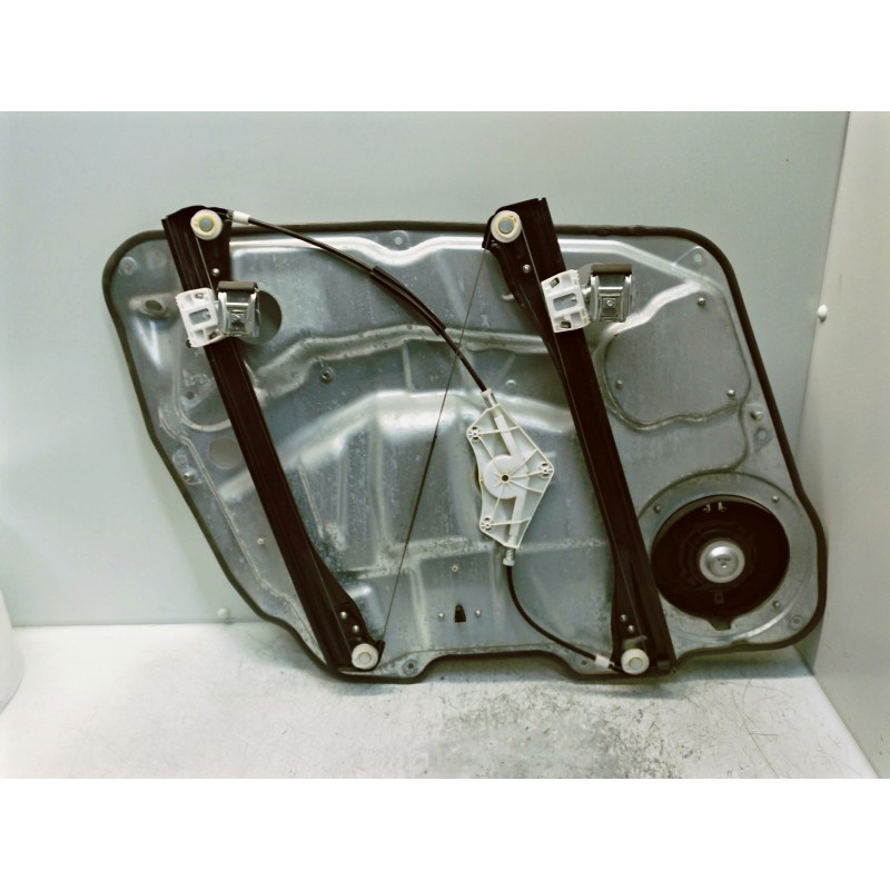 Recambio de elevalunas delantero derecho para mercedes clase m (w164) ml 300 cdi be 4-matic (164.121) referencia OEM IAM A168209