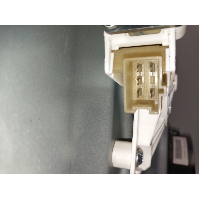 Recambio de elevalunas delantero izquierdo para mercedes clase m (w164) ml 300 cdi be 4-matic (164.121) referencia OEM IAM A1648