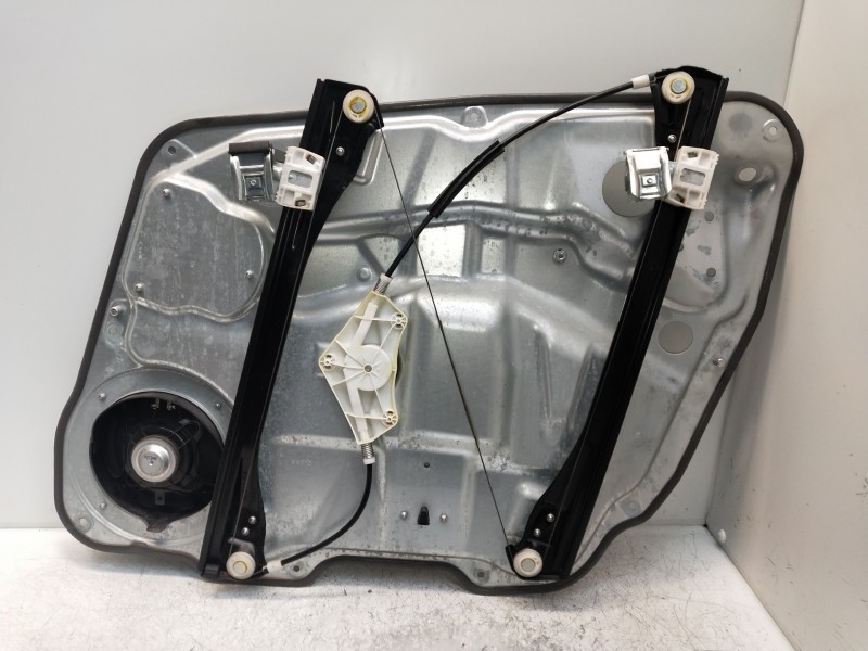 Recambio de elevalunas delantero izquierdo para mercedes clase m (w164) ml 300 cdi be 4-matic (164.121) referencia OEM IAM A1648