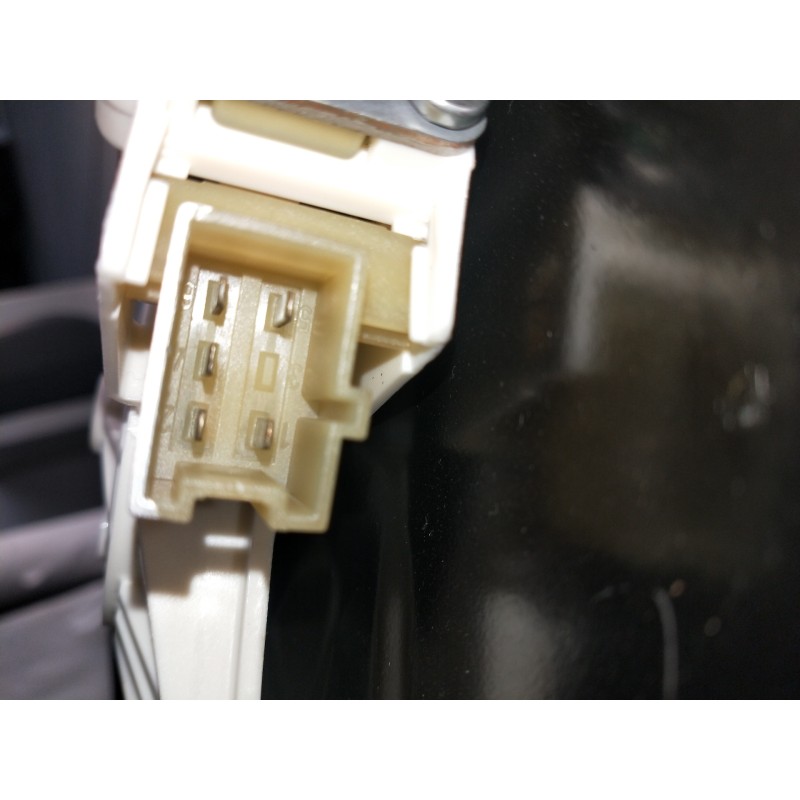 Recambio de elevalunas trasero derecho para mercedes clase m (w164) ml 300 cdi be 4-matic (164.121) referencia OEM IAM A16482030