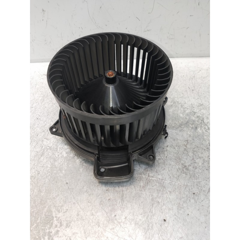 Recambio de motor calefaccion para mercedes clase m (w164) ml 300 cdi be 4-matic (164.121) referencia OEM IAM 7737080701 T101234