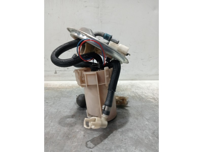 Recambio de bomba combustible para opel corsa c blue line referencia OEM IAM 228216001013  