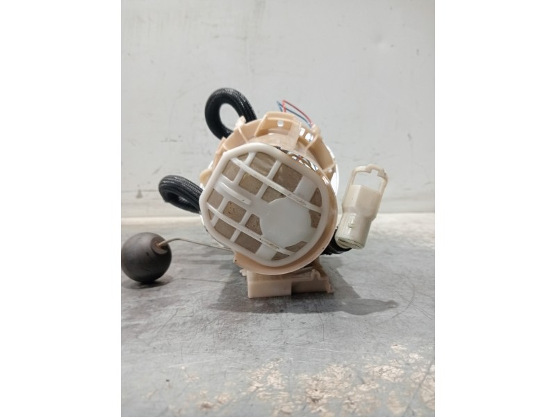 Recambio de bomba combustible para opel corsa c blue line referencia OEM IAM 228216001013  