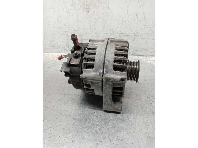 Recambio de alternador para bmw serie 1 berlina (e81/e87) 118d referencia OEM IAM 7802261AI05 FG18S019 2543461D