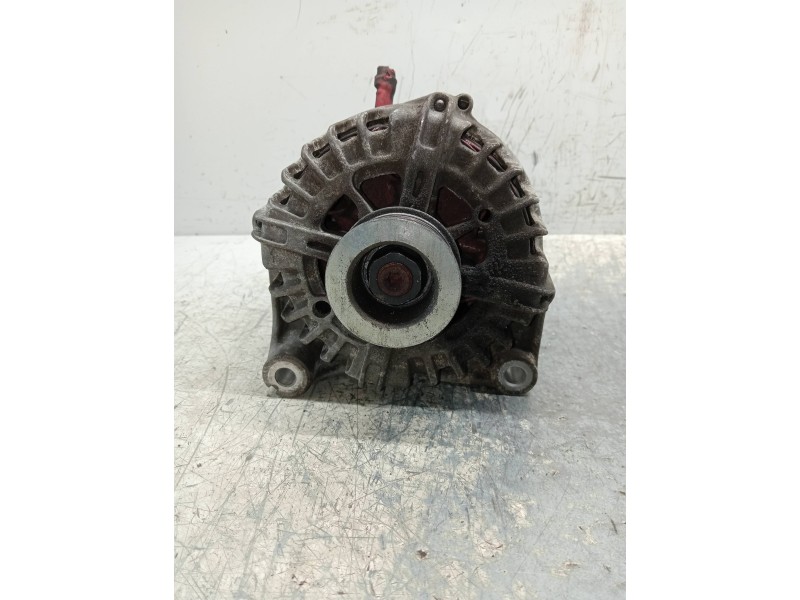 Recambio de alternador para bmw serie 1 berlina (e81/e87) 118d referencia OEM IAM 7802261AI05 FG18S019 2543461D