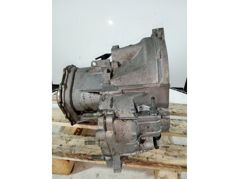 Recambio de caja cambios para ford orion gl referencia OEM IAM 83WLBB 0641174 5V