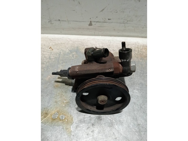 Recambio de bomba direccion para toyota carina (t19) 2.0 berlina referencia OEM IAM 32031  