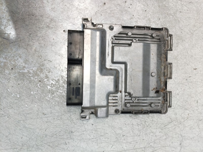 Recambio de centralita motor uce para mercedes clase c (w204) lim. c 250 cgi blueefficiency (204.047) referencia OEM IAM A271150