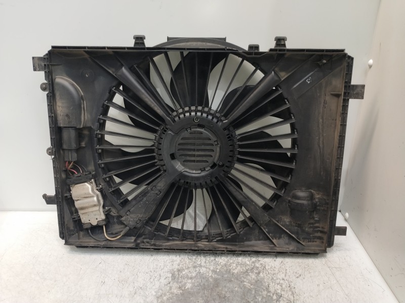 Recambio de electroventilador para mercedes clase c (w204) lim. c 250 cgi blueefficiency (204.047) referencia OEM IAM 3135103789