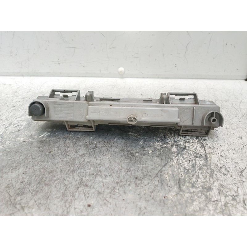 Recambio de faro antiniebla derecho para mercedes clase c (w204) lim. c 250 cgi blueefficiency (204.047) referencia OEM IAM A204