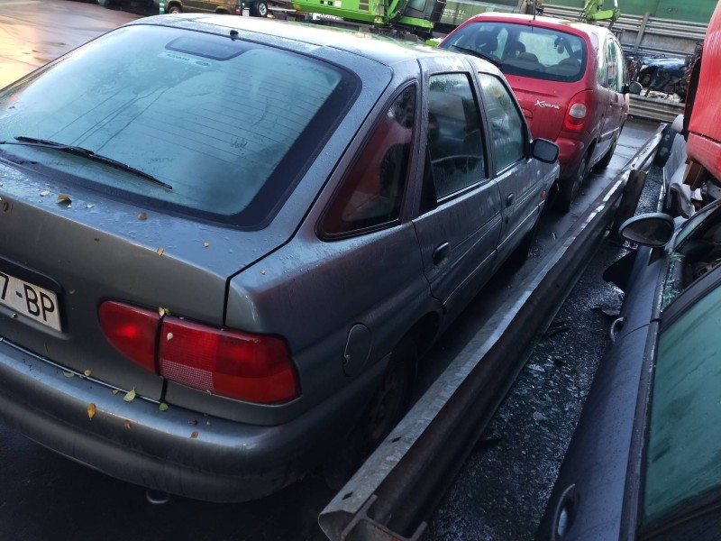 ford escort berl./turnier del año 1995