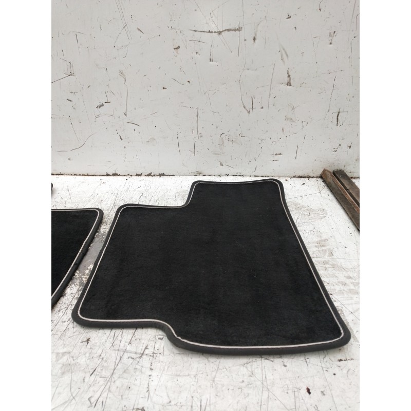 Recambio de juego tapizados / cartoneras para mercedes clase a (bm 177) a 200 d (177.012) referencia OEM IAM ALFOMBRILLAS  