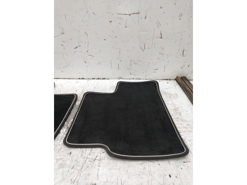 Recambio de juego tapizados / cartoneras para mercedes clase a (bm 177) a 200 d (177.012) referencia OEM IAM ALFOMBRILLAS  