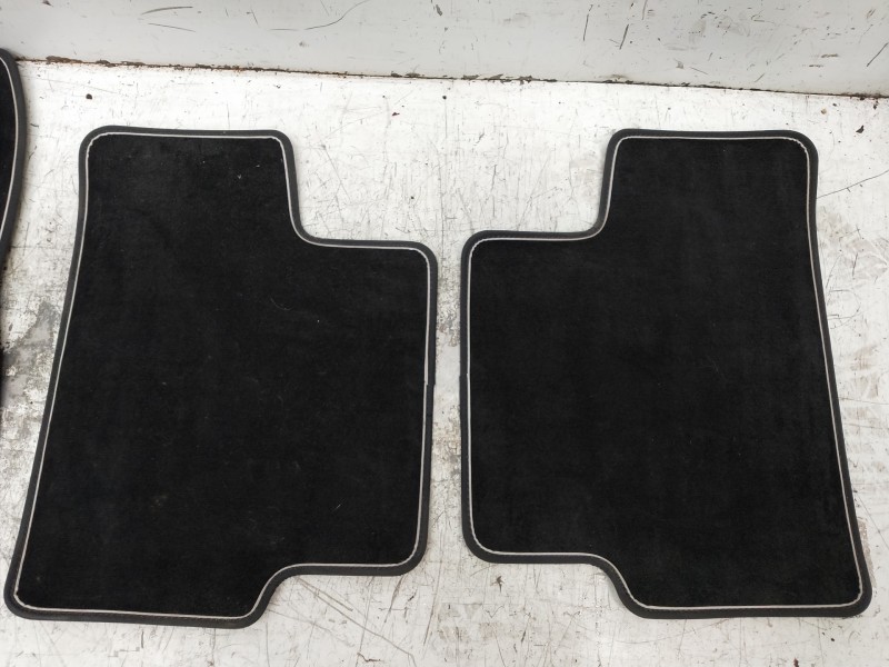 Recambio de juego tapizados / cartoneras para mercedes clase a (bm 177) a 200 d (177.012) referencia OEM IAM ALFOMBRILLAS  