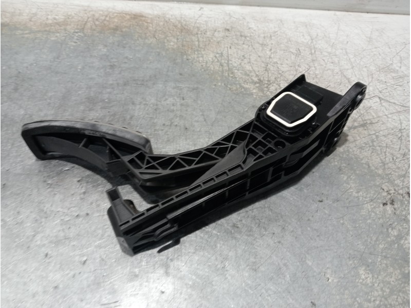 Recambio de potenciometro pedal para mercedes clase m (w164) ml 300 cdi be 4-matic (164.121) referencia OEM IAM A1643000104  