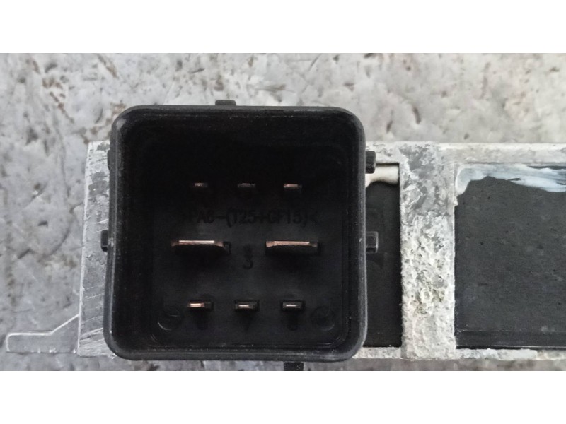 Recambio de caja precalentamiento para renault zoe referencia OEM IAM 296103254R  