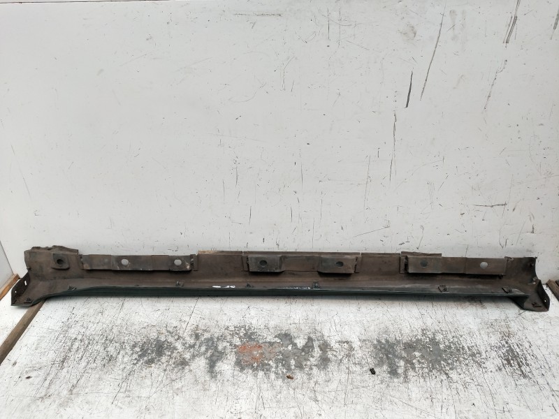 Recambio de faldon lateral para toyota avensis advance referencia OEM IAM DERECHO  