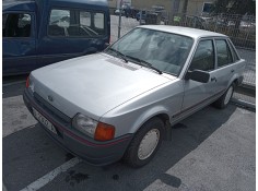 ford escort berlina del año 1988