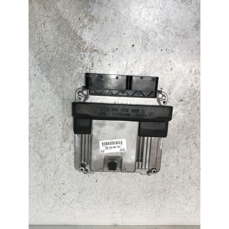Recambio de centralita motor uce para audi a4 ber. (b8) s line sportpaket / plus referencia OEM IAM 0281015583 03L906022MK 