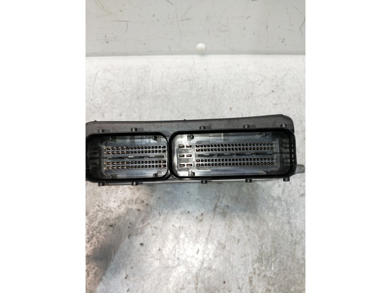 Recambio de centralita motor uce para audi a4 ber. (b8) s line sportpaket / plus referencia OEM IAM 0281015583 03L906022MK 