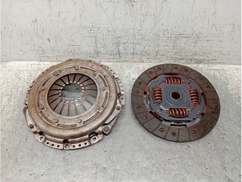 Recambio de kit embrague para chrysler voyager (rg) 2.5 crd lx referencia OEM IAM   