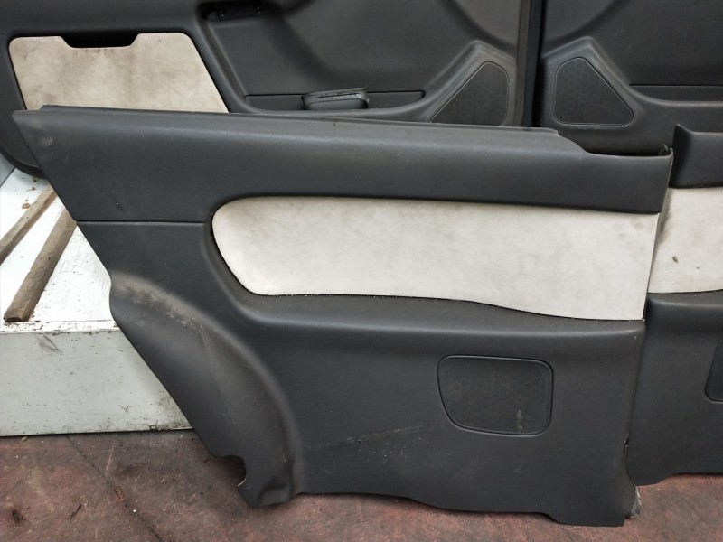 Recambio de juego tapizados / cartoneras para audi s3 (8l) 1.8 t (165kw) referencia OEM IAM   3P