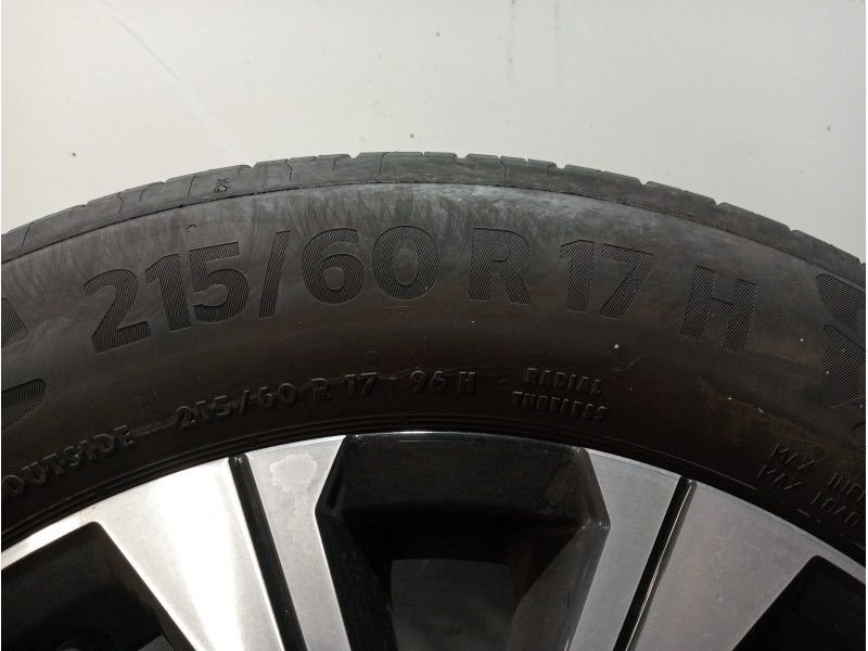Recambio de juego llantas para renault captur ii 1.0 referencia OEM IAM   215/60/17