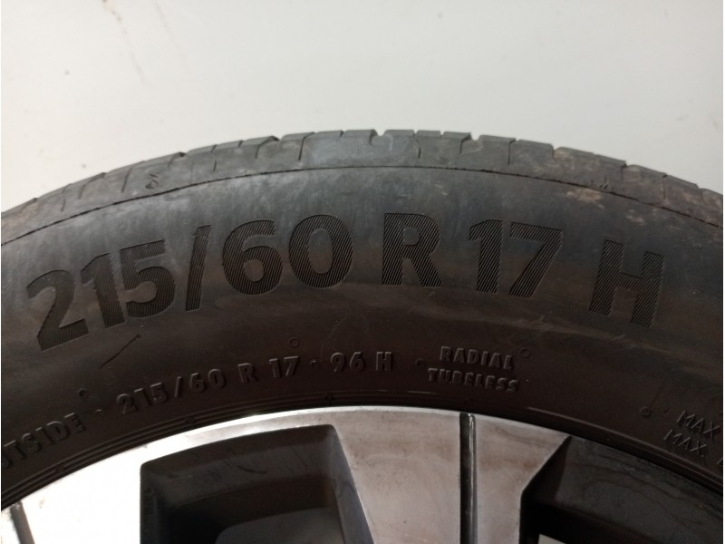 Recambio de juego llantas para renault captur ii 1.0 referencia OEM IAM   215/60/17
