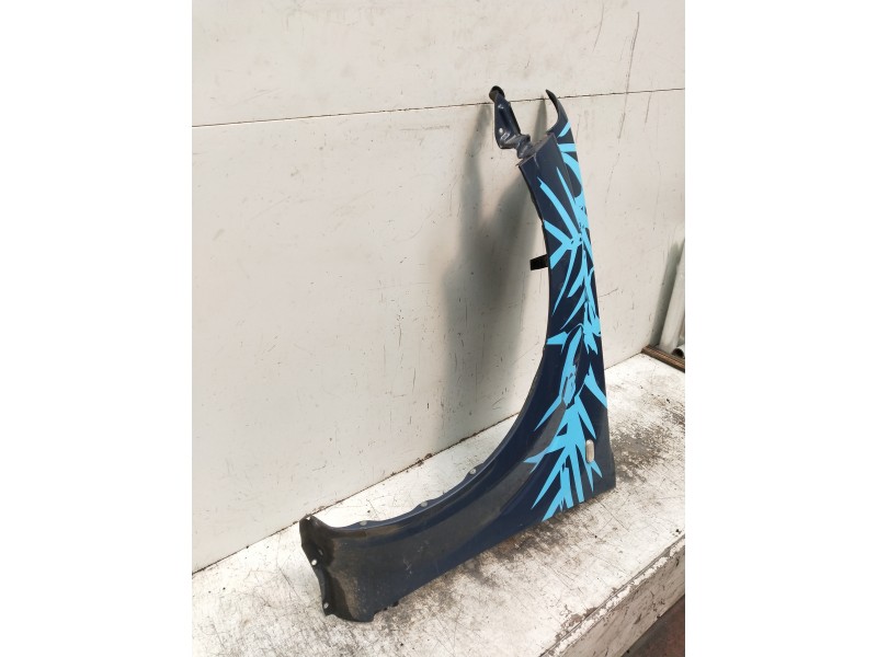 Recambio de aleta delantera izquierda para nissan pathfinder (r51) 2.5 dci le referencia OEM IAM   