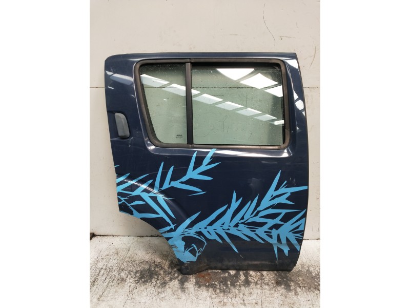 Recambio de puerta trasera derecha para nissan pathfinder (r51) 2.5 dci le referencia OEM IAM   5P