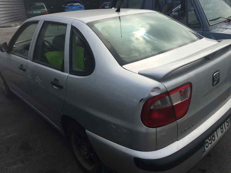 seat cordoba berlina (6k2) del año 2002