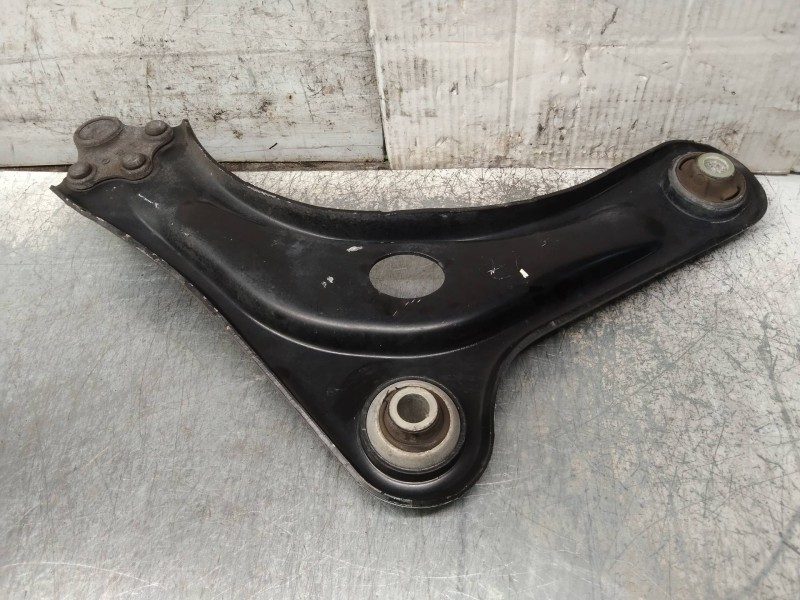 Recambio de brazo suspension inferior delantero izquierdo para peugeot 2008 (--.2013) allure referencia OEM IAM   