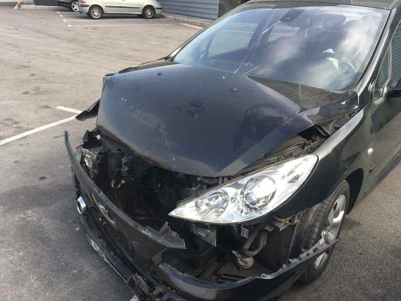 peugeot 307 berlina (s2) del año 2006