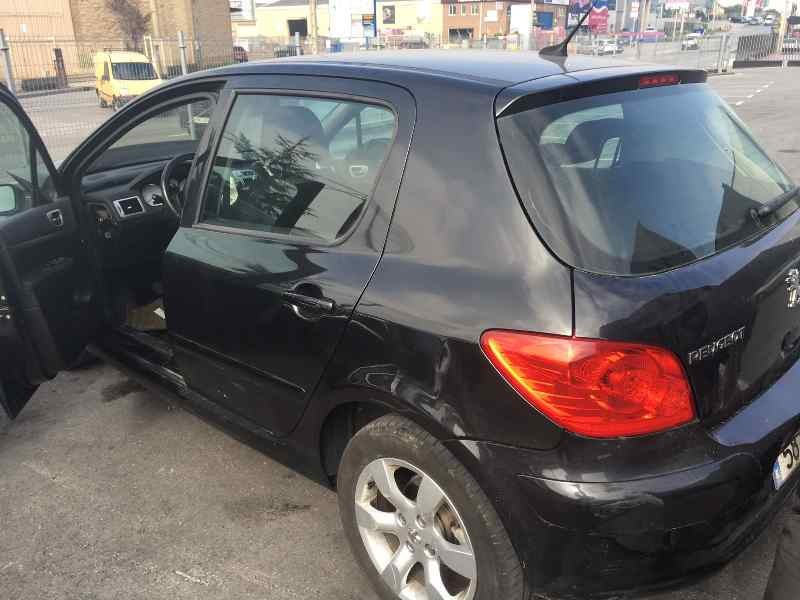 peugeot 307 berlina (s2) del año 2006