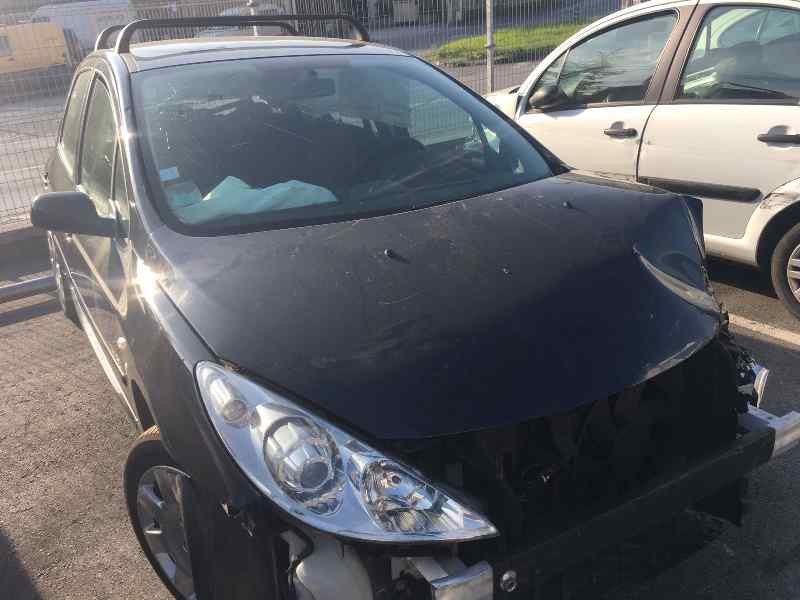 peugeot 307 berlina (s2) del año 2006