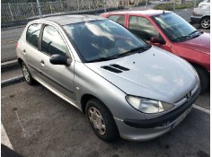 peugeot 206 berlina del año 2000