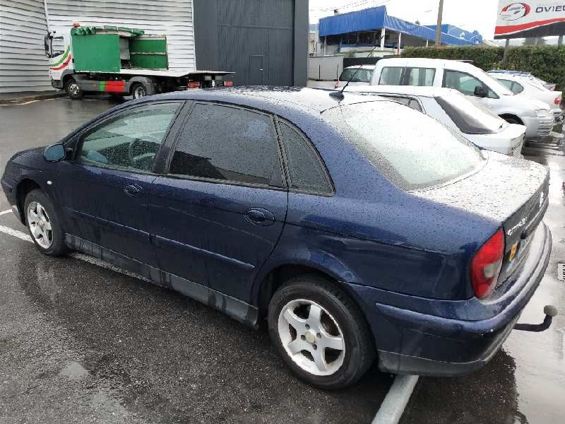 citroen c5 berlina del año 2001
