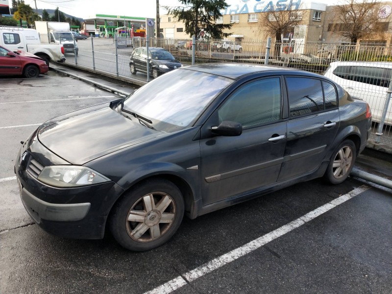 renault megane ii classic berlina del año 2004