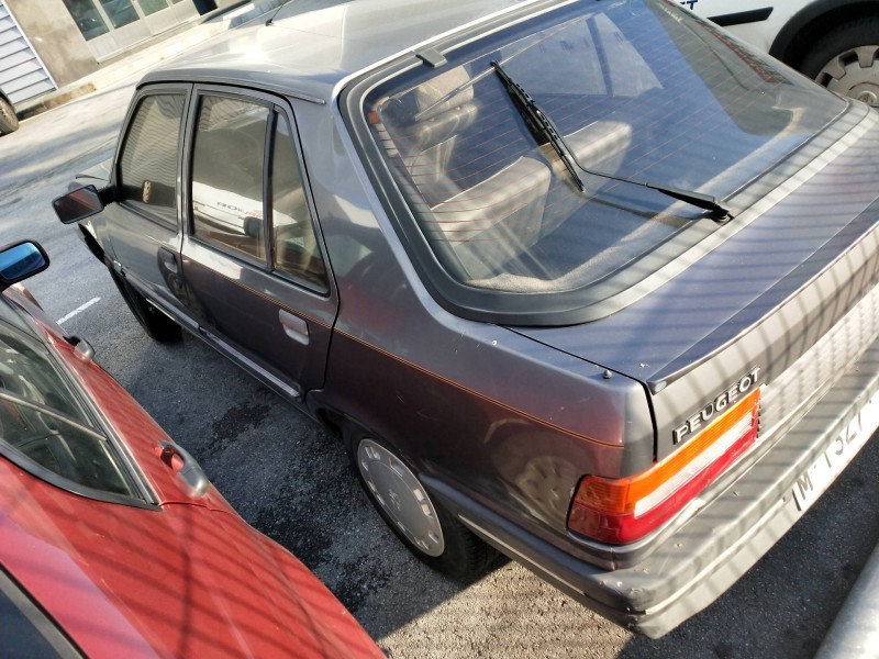 peugeot 309 del año 1988