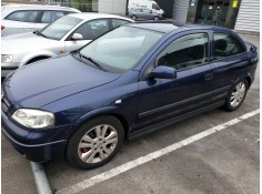 opel astra g berlina del año 2000