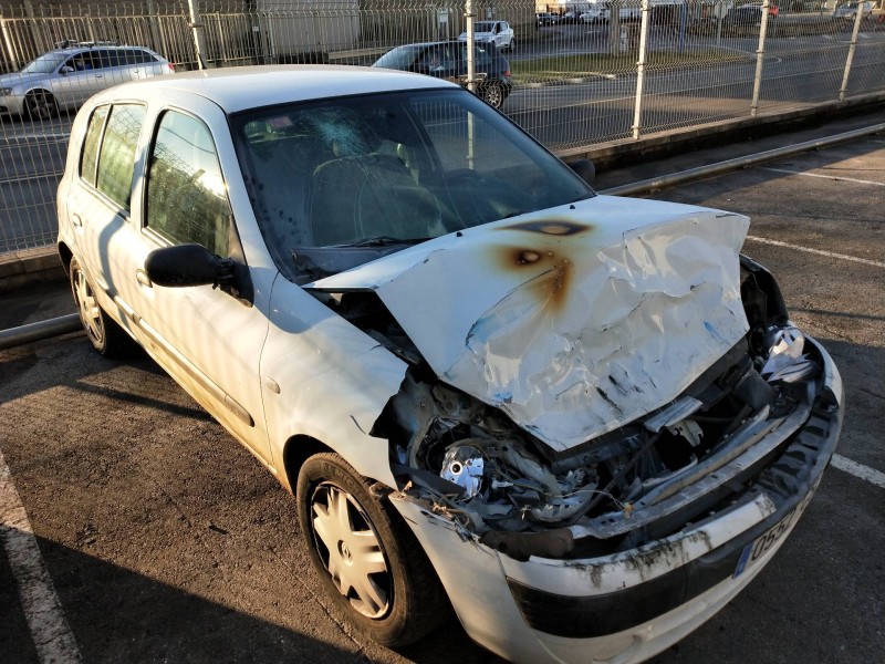 renault clio ii fase ii (b/cb0) del año 2004