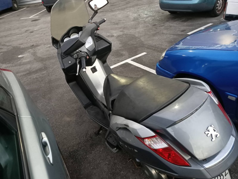 peugeot satelis del año 2006