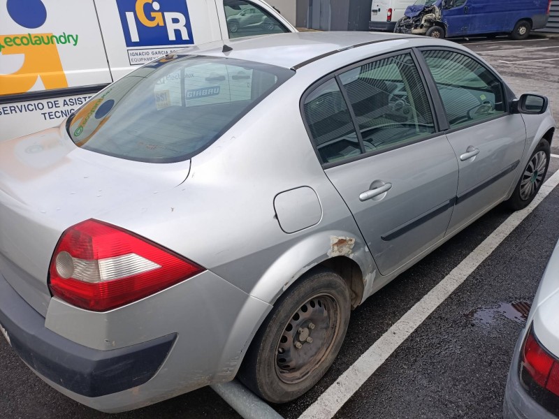 renault megane ii classic berlina del año 2005